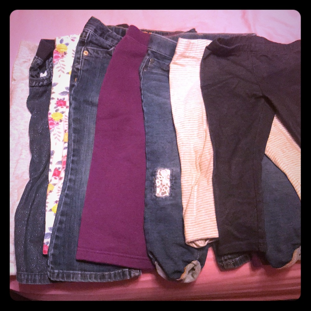 8 pairs of bottoms - girls 3T